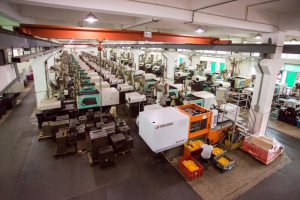 华隆玩具有限公司深圳工厂注塑车间采用的震雄MK6注塑机